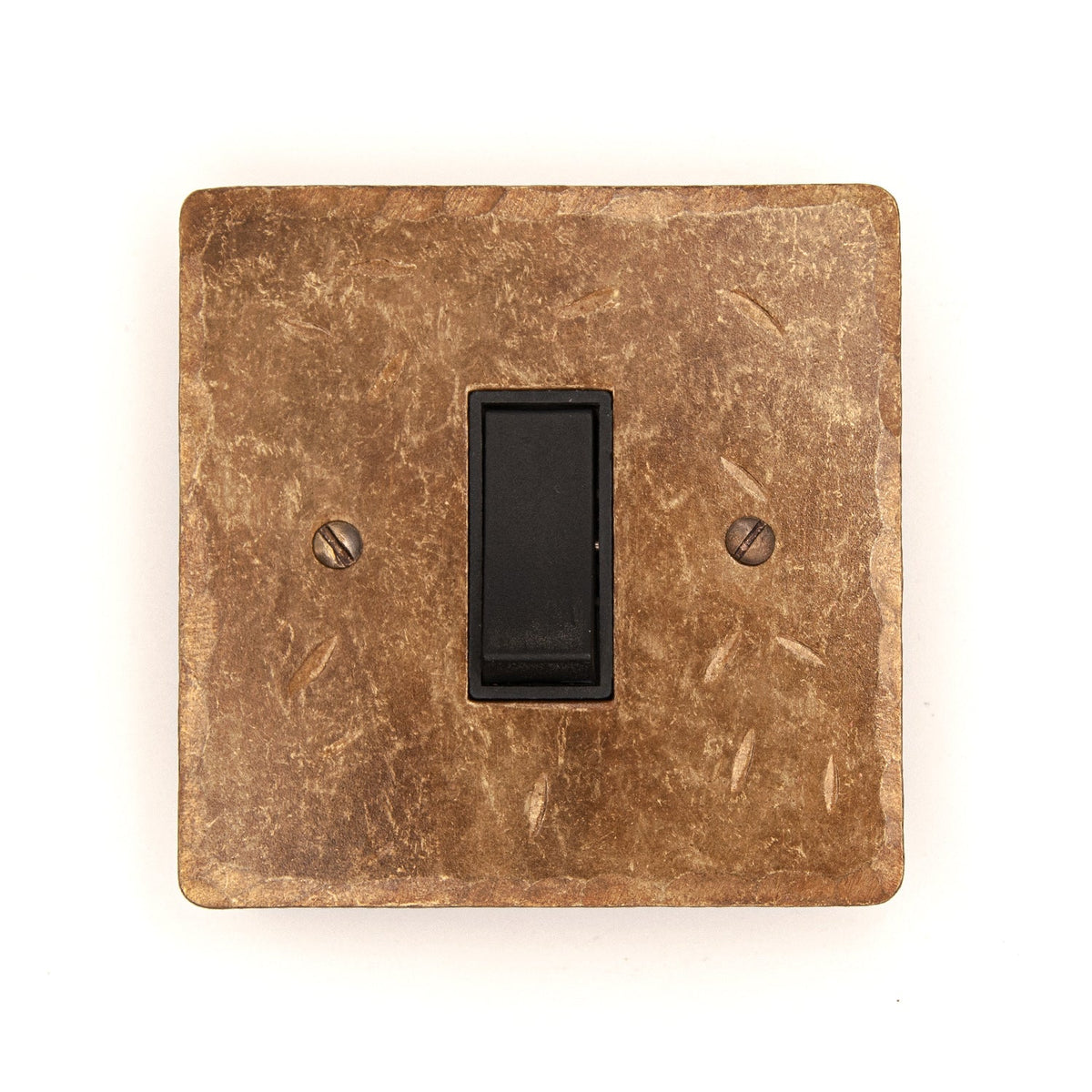 Single Rocker Switch - Hammered Plate (1 WAY)